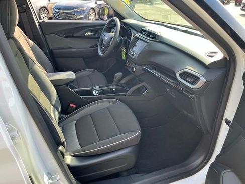 Used 2023 Chevrolet TrailBlazer LS FWD image 20