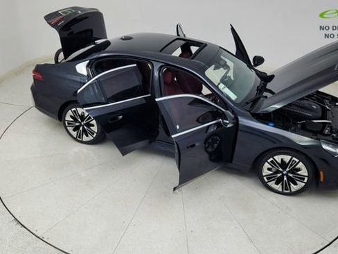 Used 2026 BMW 540i xDrive image 89