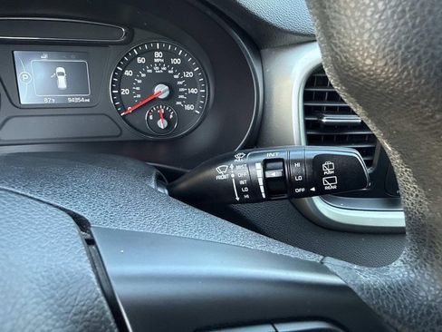 Used 2017 Kia Sorento L FWD image 33