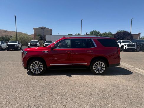 Used 2024 GMC Yukon Denali w/ Advanced Technology Package AWD/4WD image 8