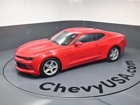 Used 2016 Chevrolet Camaro LT image 28
