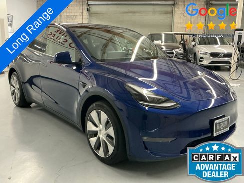 Used 2022 Tesla Model Y Long Range image 3