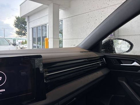 Used 2025 Volkswagen Jetta Sport FWD image 35