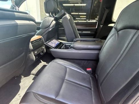 Used 2024 Jeep Grand Wagoneer L 4WD image 17