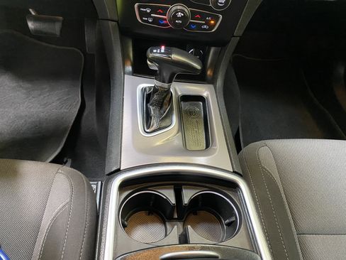 Used 2022 Dodge Charger SXT image 40