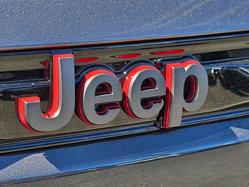 Used 2022 Jeep Grand Cherokee Trailhawk w/ Luxury Tech Group III AWD/4WD image 26