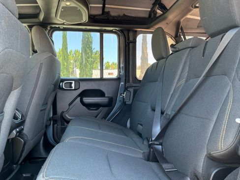 Used 2025 Jeep Wrangler Unlimited Sport S 4xe AWD/4WD image 17