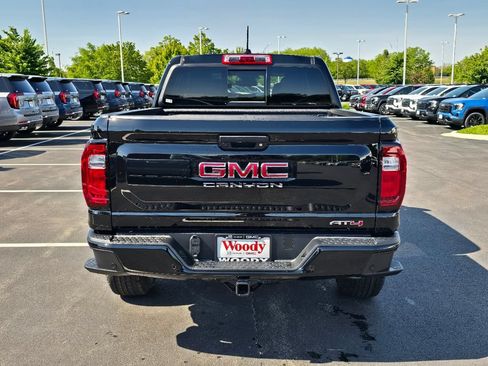 New 2026 GMC Canyon AT4 w/ AT4 Premium Package AWD/4WD image 9