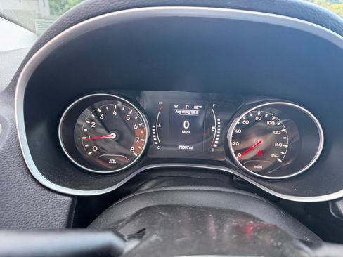 Used 2018 Jeep Compass Latitude w/ Safe & Security Group AWD/4WD image 14