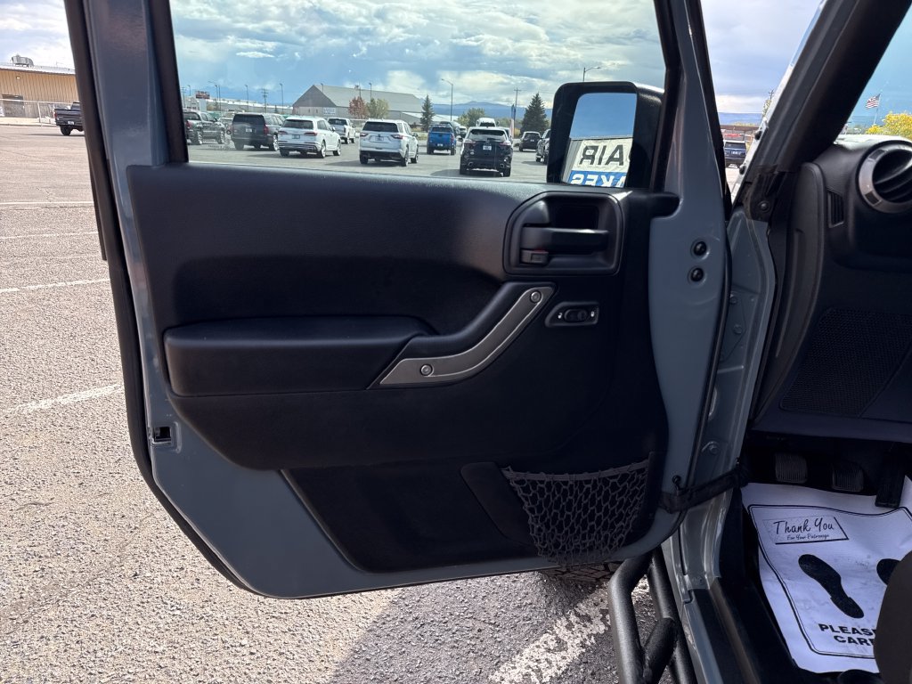 Used 2015 Jeep Wrangler Unlimited Sport w/ Quick Order Package 23S AWD/4WD image 13