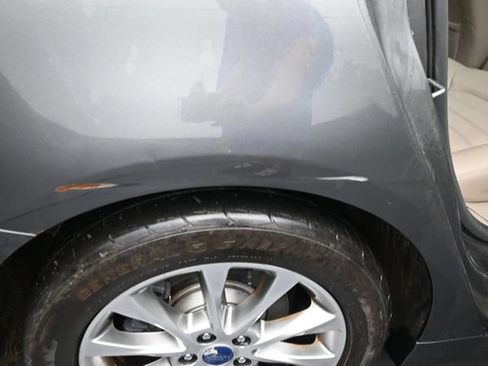 Certified 2017 Ford Fusion SE FWD image 12