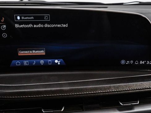 Used 2025 Cadillac XT4 Premium Luxury image 35