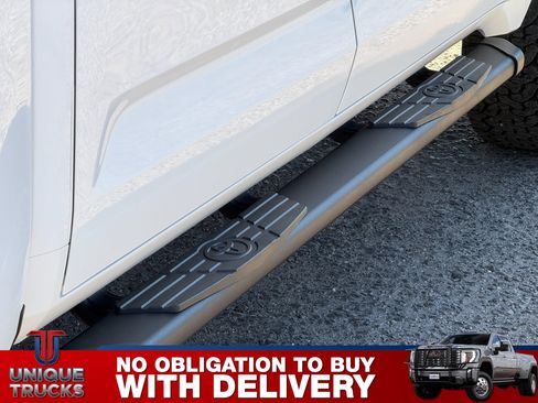 Used 2025 Toyota Tundra Limited w/ TRD Off-Road Package image 18