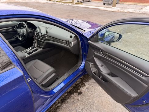 Used 2020 Honda Accord Sport image 13