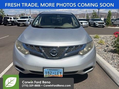 Used 2011 Nissan Murano S AWD/4WD image 2