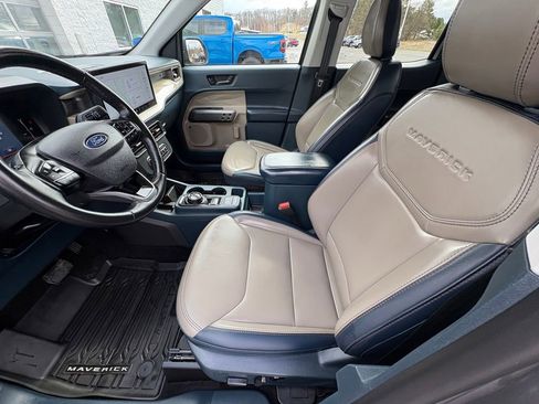 Certified 2025 Ford Maverick Lariat w/ 4K Tow Package image 11