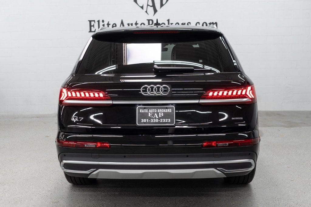 Used 2023 Audi Q7 2.0T Premium w/ Convenience Package AWD/4WD image 4