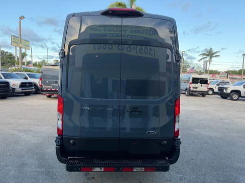 Used 2020 Ford Transit 250 148 High Roof Extended RWD image 4