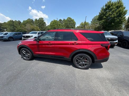 New 2026 Ford Explorer ST AWD/4WD image 17