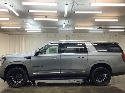 New 2026 GMC Yukon XL Elevation image 11