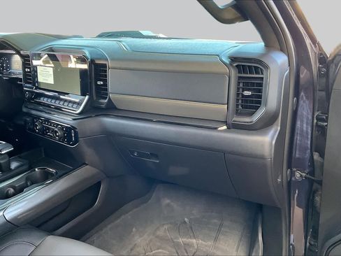 Used 2024 Chevrolet Silverado 1500 ZR2 AWD/4WD image 17