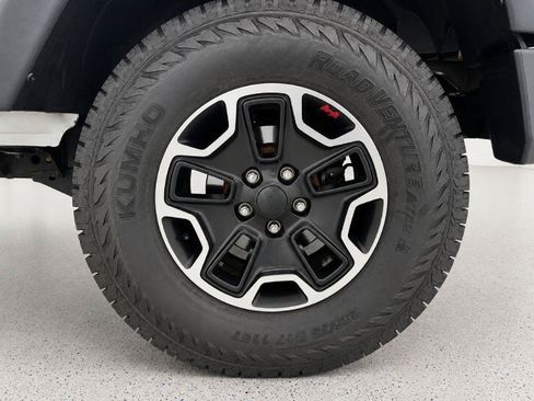 Used 2017 Jeep Wrangler Unlimited Sport w/ Quick Order Package 24S AWD/4WD image 25