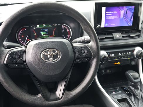 Used 2024 Toyota RAV4 XLE image 16
