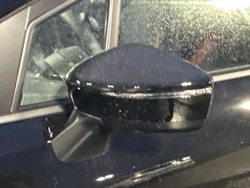 New 2025 Nissan Versa SR w/ Trunk Package image 11