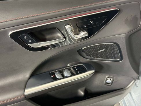 Used 2025 Mercedes-Benz C 43 AMG 4MATIC Sedan image 37