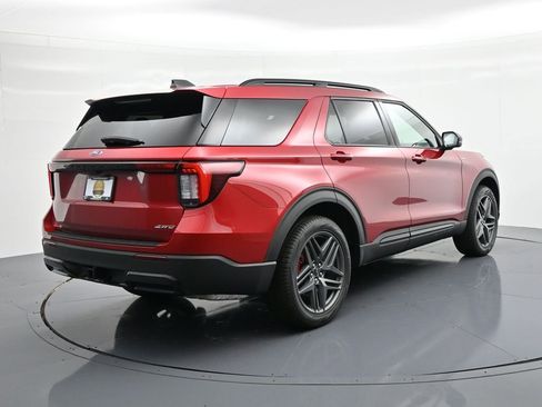 New 2026 Ford Explorer ST-Line image 6