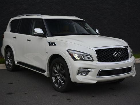 Used 2017 INFINITI QX80 Signature Edition RWD image 9