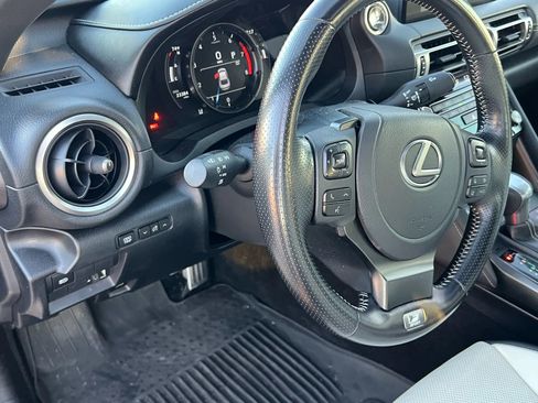 Used 2022 Lexus IS 350 F Sport image 11