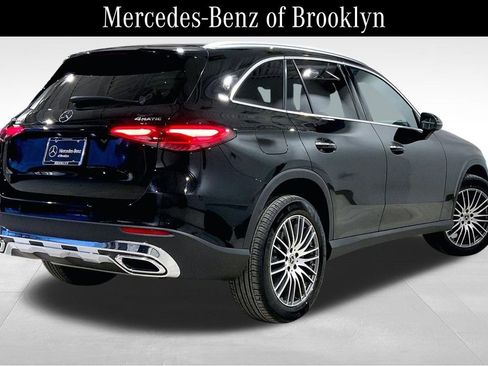 Used 2026 Mercedes-Benz GLC 300 4MATIC image 12