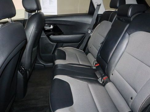 Used 2022 Kia Niro EX w/ Cold Weather Package image 22