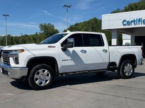 Used 2022 Chevrolet Silverado 2500 LTZ AWD/4WD image 3