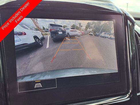 Used 2023 Chevrolet Traverse LT FWD image 22