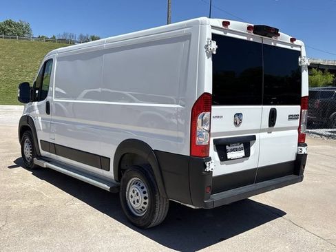Used 2025 RAM ProMaster 2500 w/ U-Haul Equipment Group FWD image 9