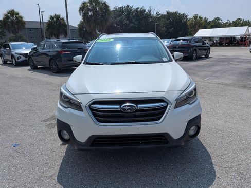 Used 2018 Subaru Outback 2.5i Touring AWD/4WD image 9