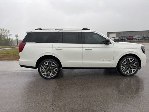 New 2025 Ford Expedition Platinum w/ Platinum Ultimate Package AWD/4WD image 22