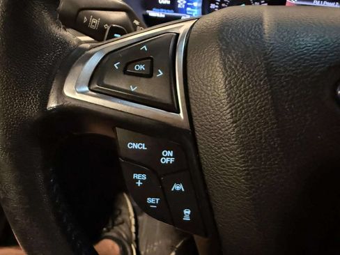 Used 2019 Ford Edge SEL w/ Equipment Group 201A AWD/4WD image 41