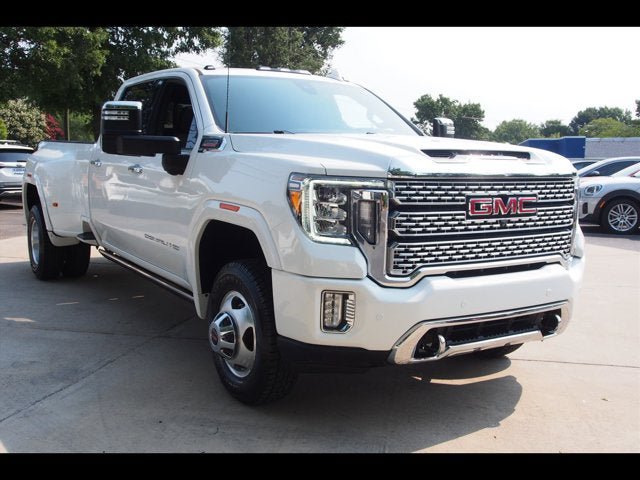 Used 2021 GMC Sierra 3500 Denali w/ Denali Ultimate Package AWD/4WD image 7