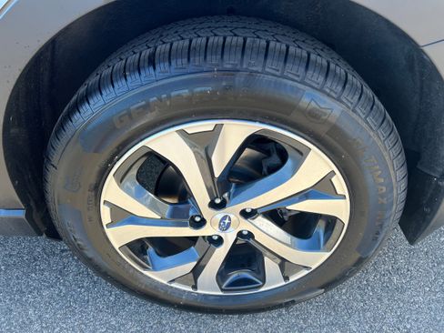 Certified 2021 Subaru Outback Limited w/ Popular Package #2 image 9