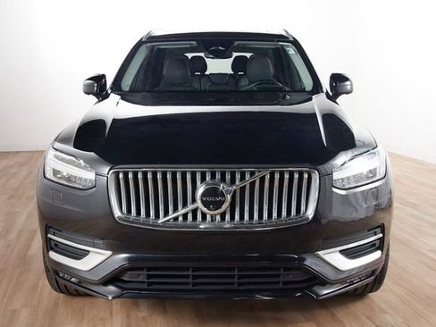 Certified 2023 Volvo XC90 B6 Ultimate w/ Protection Package Premier AWD/4WD image 2