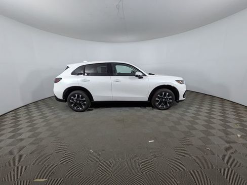 New 2026 Honda HR-V EX-L image 2