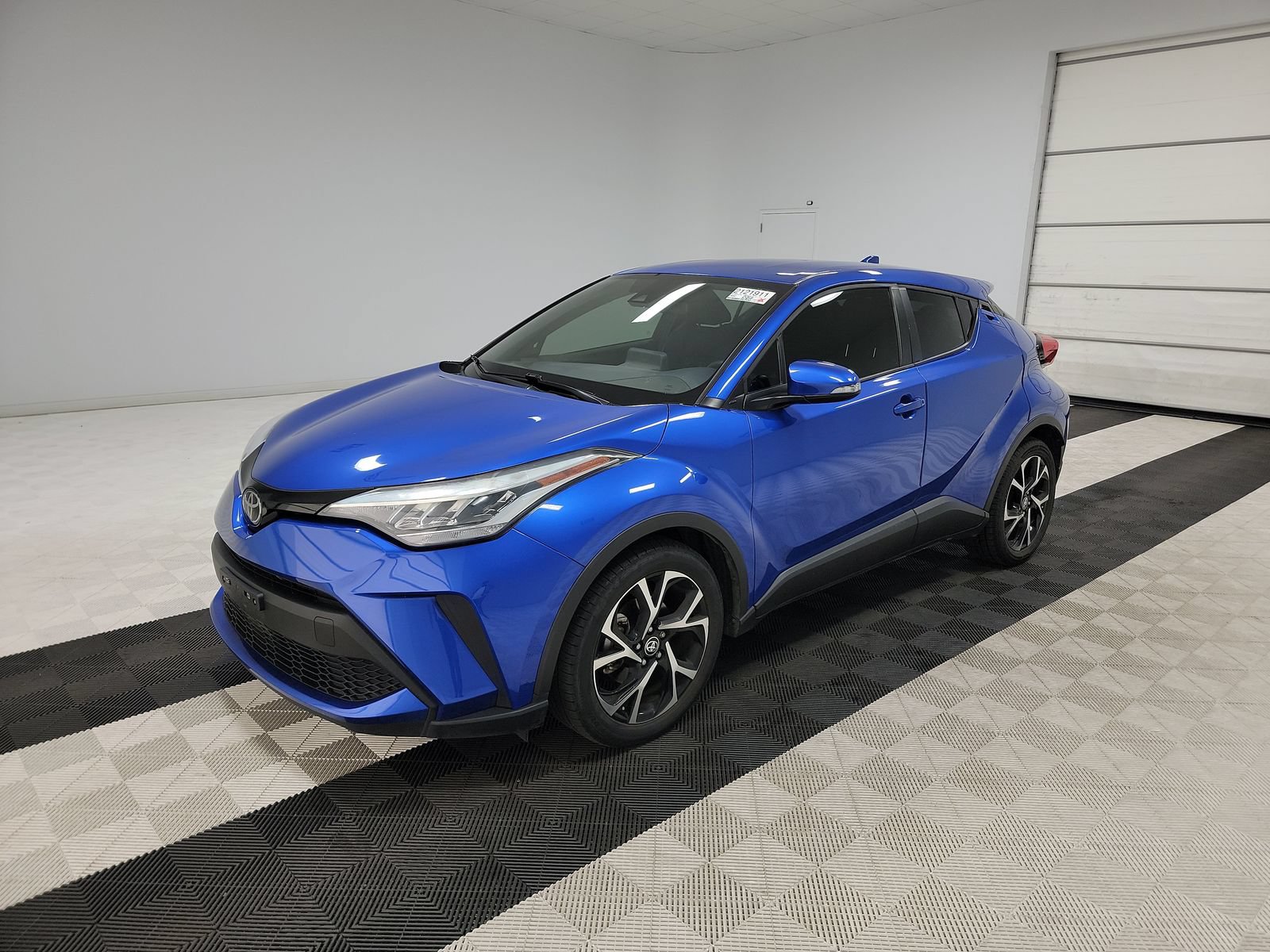 Certified 2021 Toyota C-HR XLE FWD image 33
