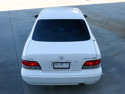Used 1996 Toyota Avalon XL image 7