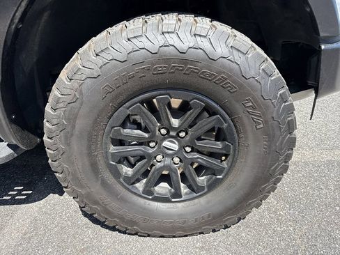 Used 2025 Ford F150 Raptor AWD/4WD image 24