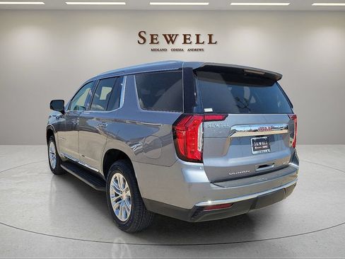Used 2022 GMC Yukon SLT w/ SLT Premium Package RWD image 3