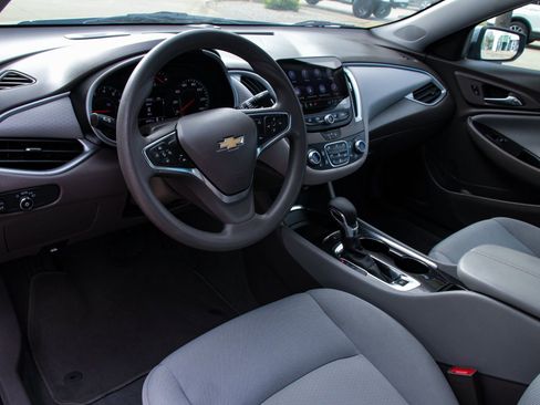 Used 2024 Chevrolet Malibu LT FWD image 9