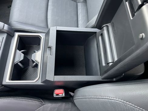 Certified 2025 Toyota 4Runner TRD Off-Road Premium image 29